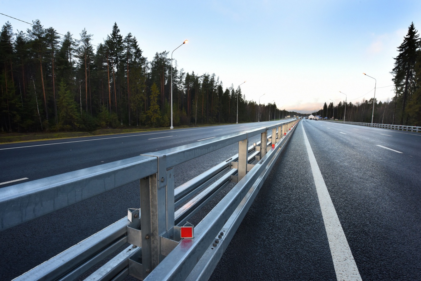 Кабмин РФ выделил еще 7,3 млрд руб регионам на строительство дорог