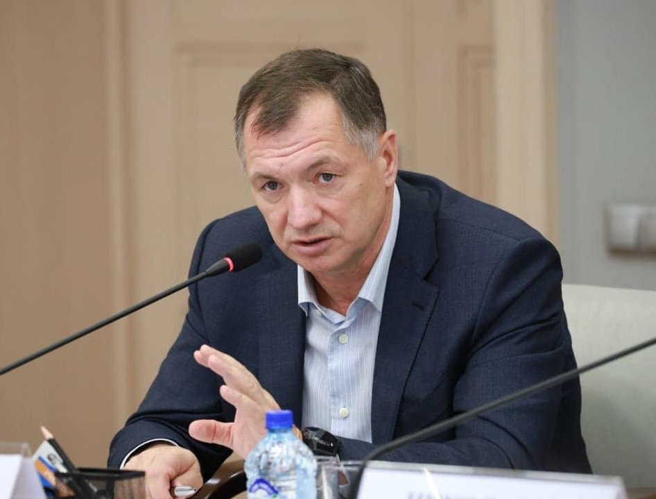 Хуснуллин попросил Путина о моратории на проверки госкомпаний в стройке